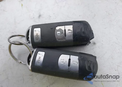 2014 Mazda Mazda3 I Touring z USA, uszkodzony, nr VIN JM1BM1L7XE1173327